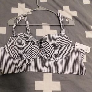 NWT Long-line striped bikini top with ruffles